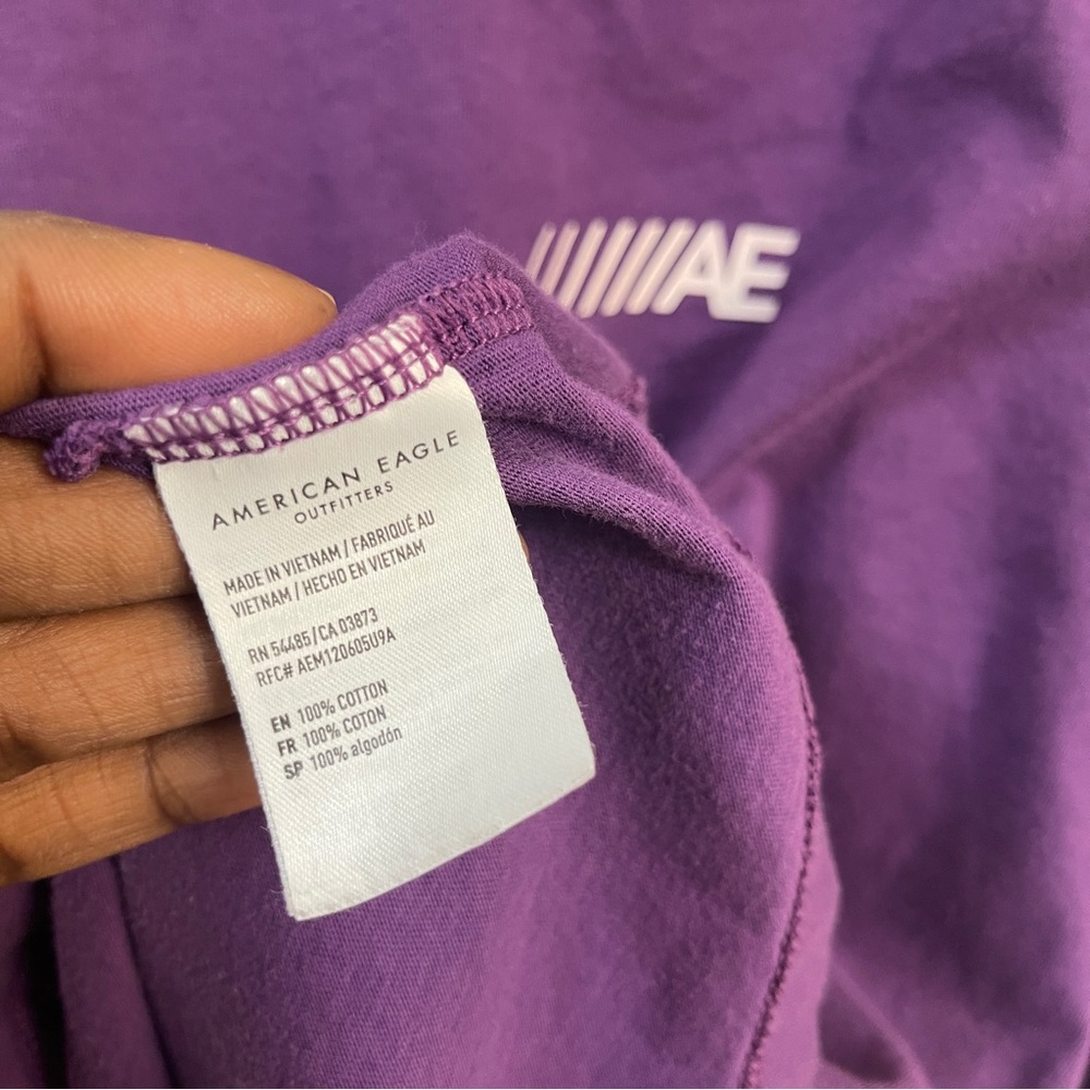 American Eagle Men’s Purple Long Sleeve Graphic T-Shirt in size Large - Picture 7 of 7